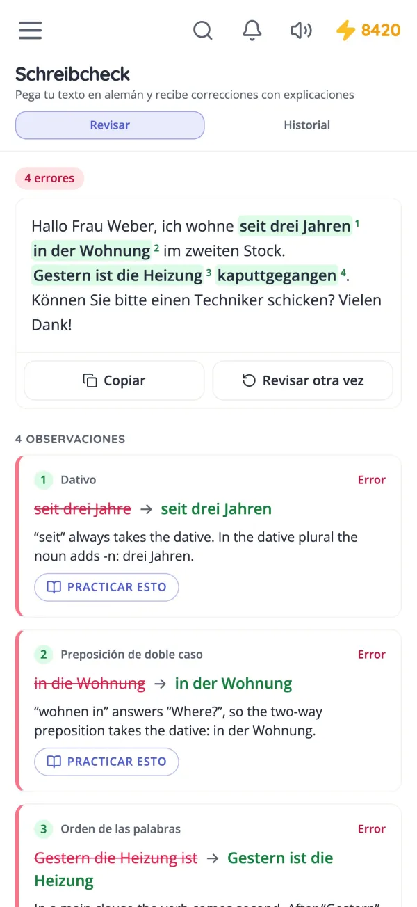 Schreibcheck corrigiendo un correo en alemán, con una explicación para cada cambio